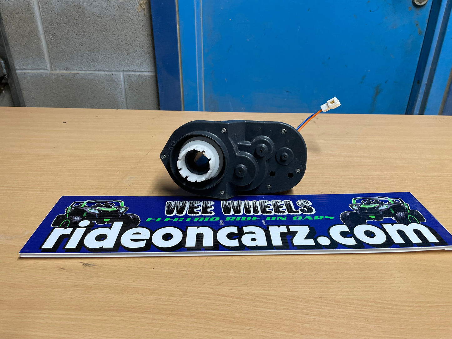 New Holland motor and gearbox